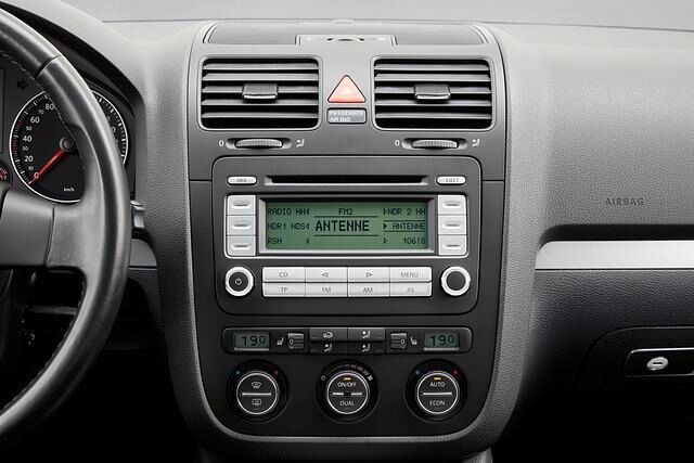 Im Golf V setzte sich das CD-Laufwerk durch