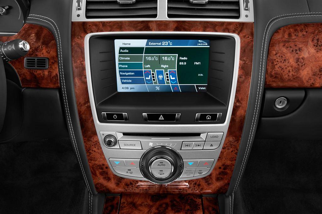 Jaguar XK Series (Baujahr 2012) R 2 Türen Temperatur und Klimaanlage