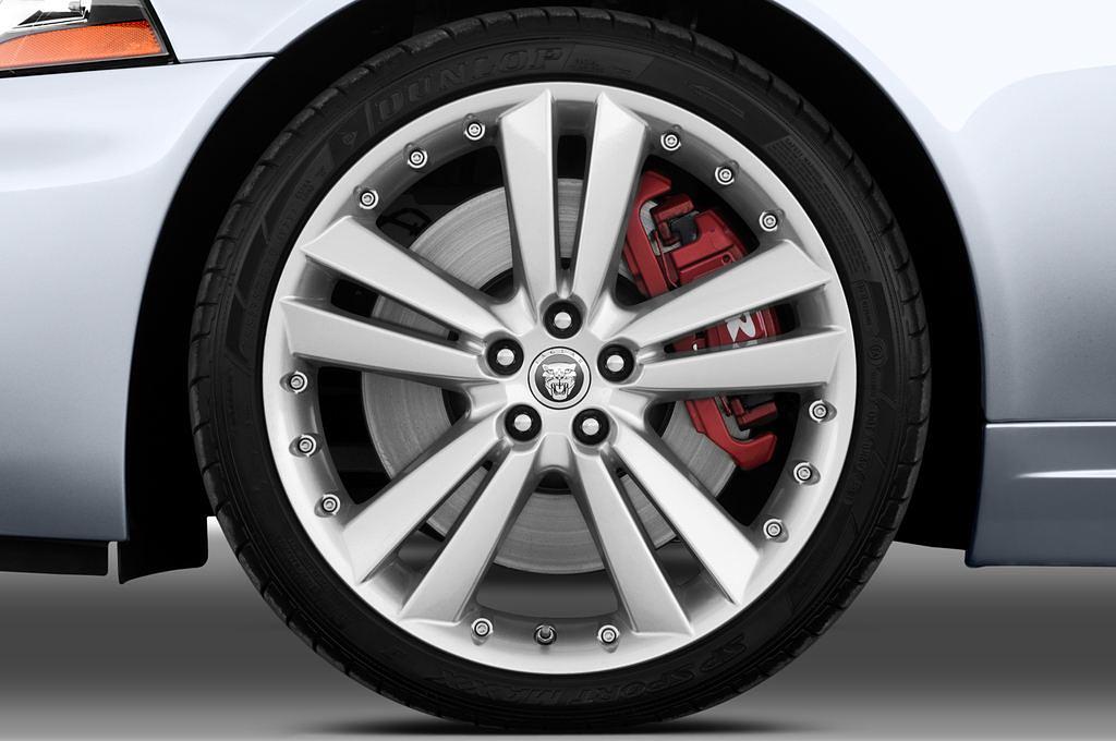 Jaguar XK Series (Baujahr 2012) R 2 Türen Reifen und Felge