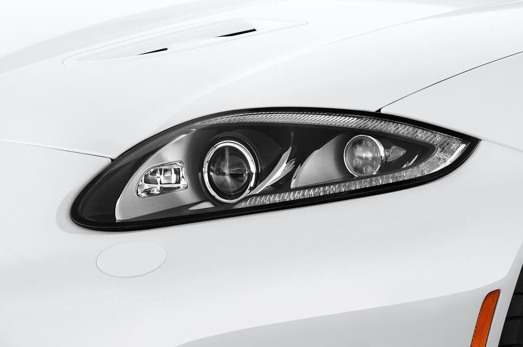 Jaguar XK Series (Baujahr 2015) R 2 Türen Scheinwerfer
