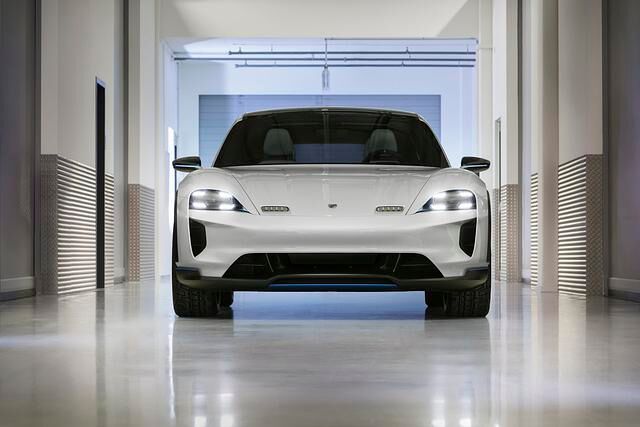Neue Elektroautos auf dem Genfer Autosalon - Stromer satt