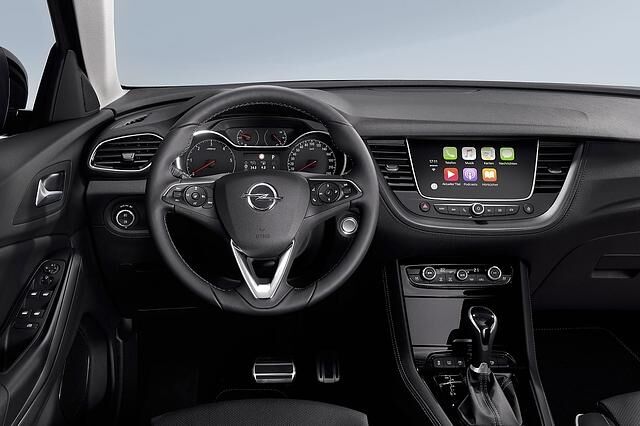 Auch beim Opel Grandland X Ultimate wird das IntelliLink-System beim Infotainment eingesetzt