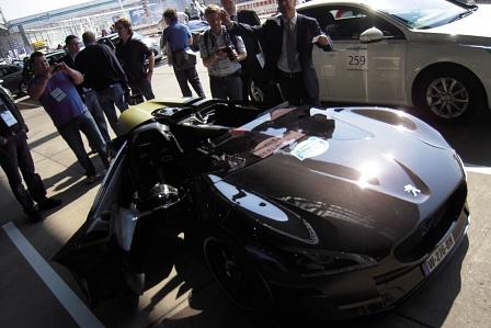 Peugeot präsentiert den Supersportler EX1