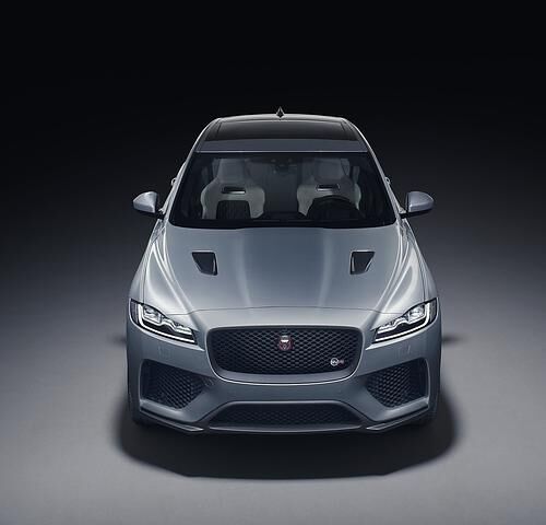Jaguar F-Pace SVR