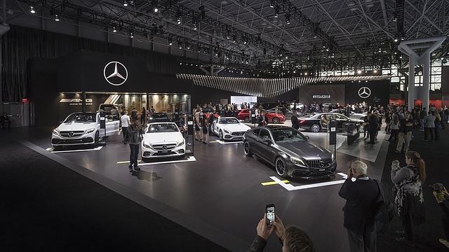 Mercedes auf der NYIAS