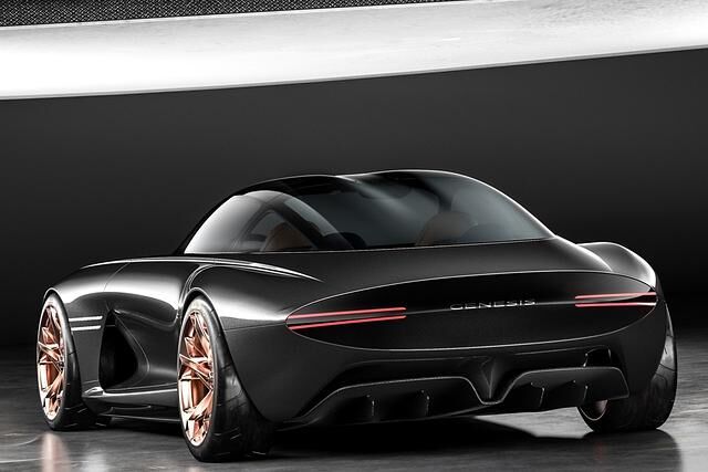 Der Genesis Essentia hat ein Double-Bubble-Dach