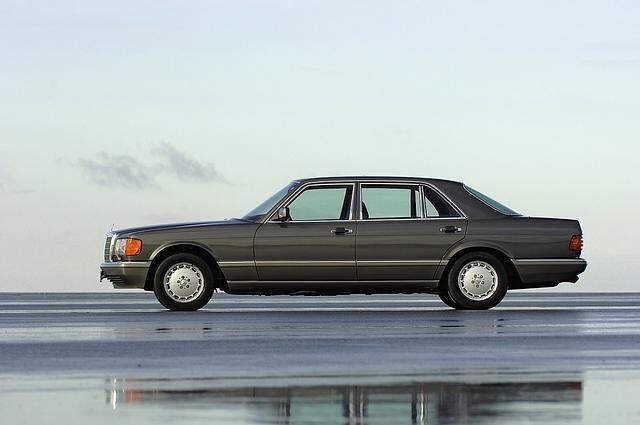 Mercedes 560 SEL Baureihe W 126