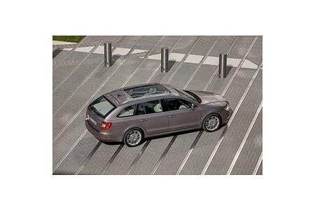 „Taxi des Jahres 2011“: Skoda Superb Combi als Bester im Segment