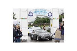 Kitzbüheler Alpenrallye: Millionenschwere Autoklassiker auf Alpenkurs