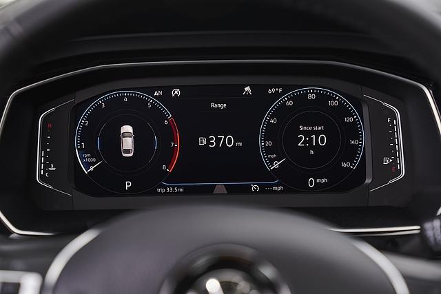 VW Jetta 1.4 TSI 2019 USA - das Cockpit ist auf Wunsch animiert
