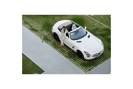 Exklusiv: Mercedes SLS AMG Roadster schreibt den Mythos fort