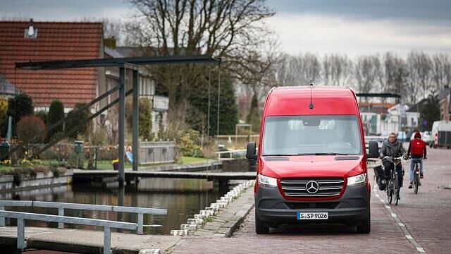 Neue Frontpartie am Sprinter