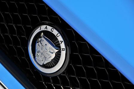Jaguar XKR-S