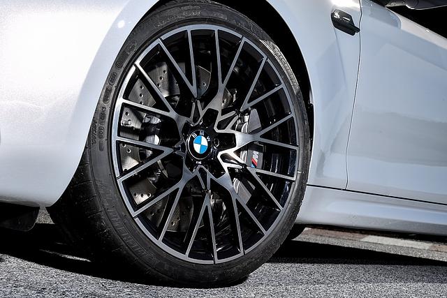 BMW M2 Competition - serienmäßig auf 19-Zöllern unterwegs