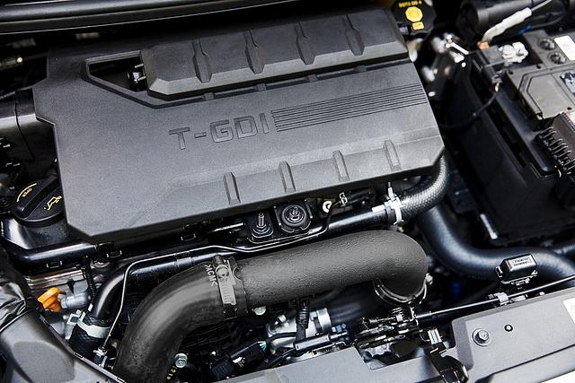 Der Dreizylinderturbo passt gut zum Kleinstwagen