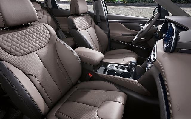 Hyundai Santa Fe 2018 - vorne sitzt es sich sehr bequem