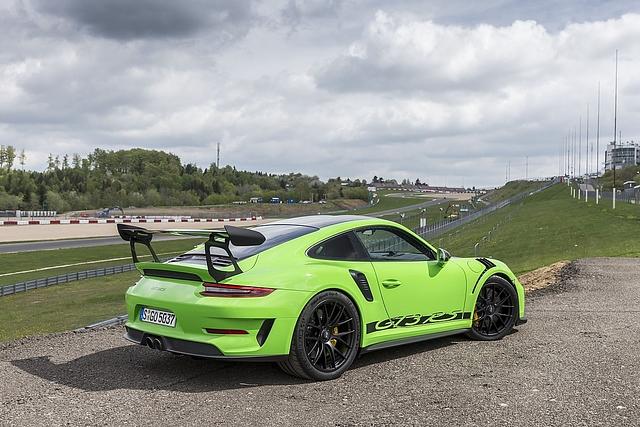 1.430 Kilogramm wiegt der GT3 RS.