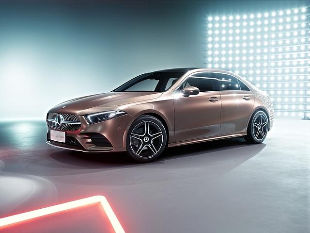Mercedes A-Klasse Limousine - kann sich auch als Limousine sehen lassen