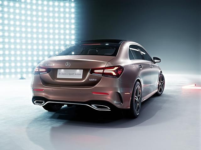 Mercedes A-Klasse Limousine - speziell für China gedacht