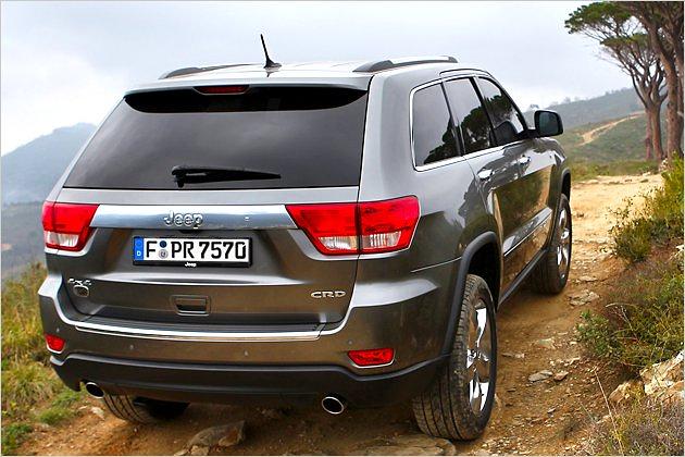 Der dieselgetriebene Jeep Grand Cherokee Overland 3.0 V6 CRD wiegt über 2,3 Tonnen