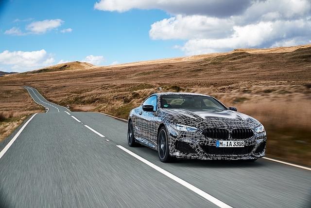 Der BMW 8er hat 530 PS