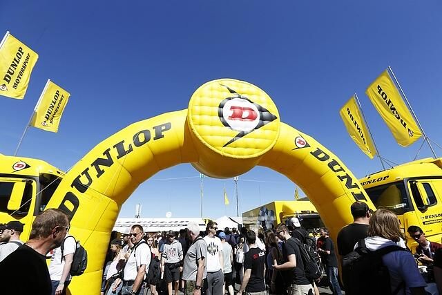 24 h Rennen Dunlop City im Fahrerlager