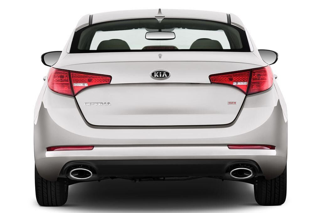 Kia Optima (Baujahr 2012) Attract 4 Türen Heckansicht
