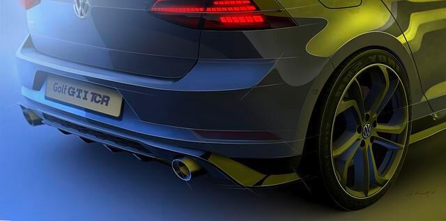 Beim Serienmodell optional: Die Akrapovic-Auspuffanlage