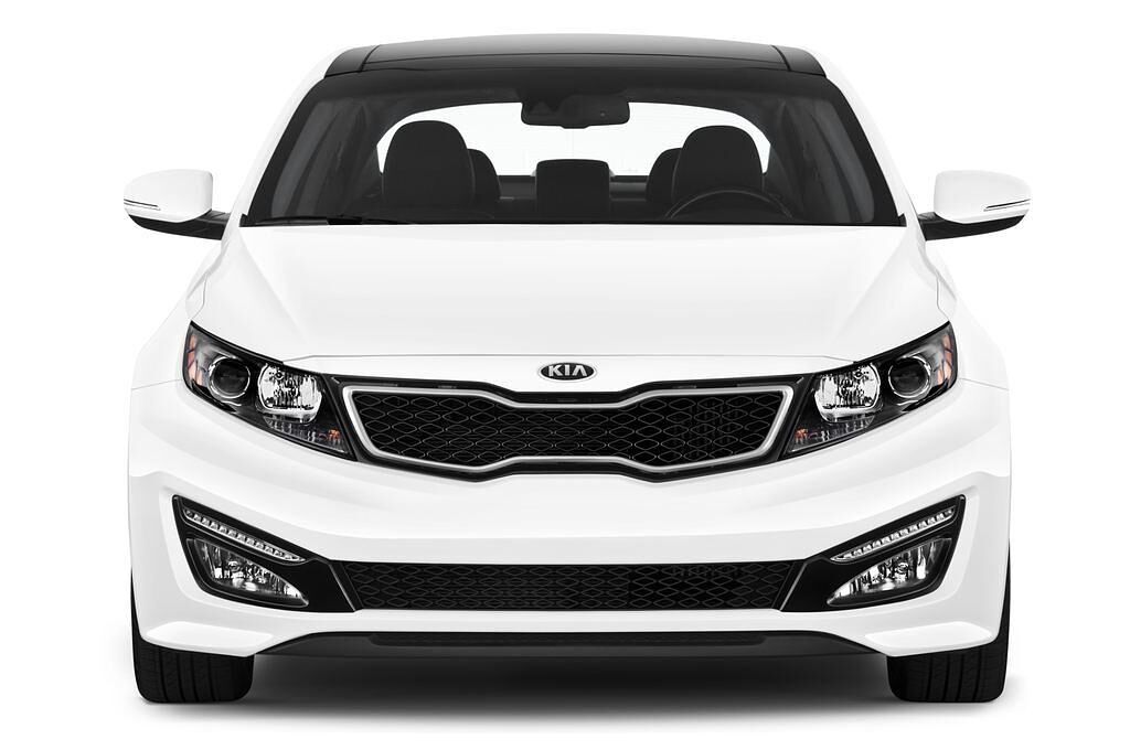 Kia Optima (Baujahr 2013) Attract 4 Türen Frontansicht