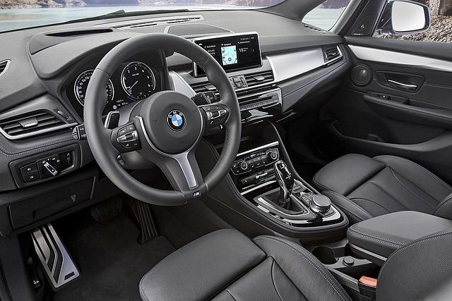 Typisches BMW-Cockpit
