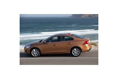 Volvo stellt sparsame DRIVe-Versionen für S60 und V60 vor