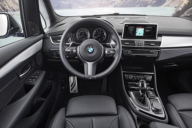 Das Interieur ist übersichtlich gegliedert