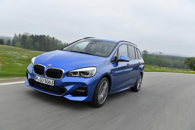 Die Höchstgeschwindigkeit des BMW 220i Gran Tourer beträgt 222 km/h