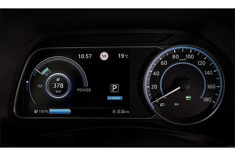 Die Anzeige im Nissan Leaf ist deutlich übersichtlicher geworden