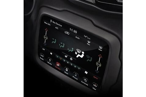 Der Jeep Renegade bietet reichlich Auswahl an Elekrtonik