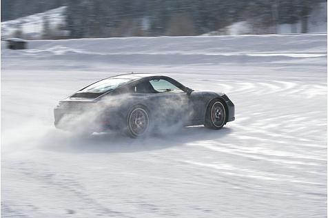 Bei Schnee und Eis stoßen auch die Regelsysteme an ihre Grenzen