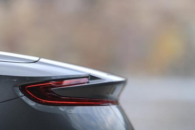 Aston Martin DB11 Volante: Sportliches Heck