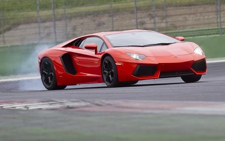 Lamborghini Aventador LP 700-4