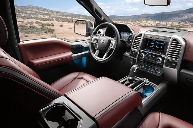 Auch im Innenraum bietet der F-150 viel Platz