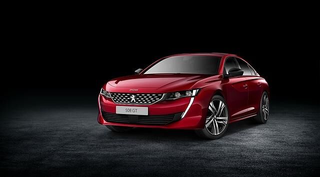 Peugeot 508 2018 - mit betont flacher Front