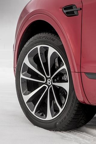 Bentley Bentayga V8