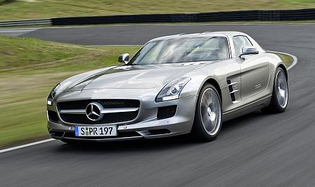 Mercedes AMG SLS und B
