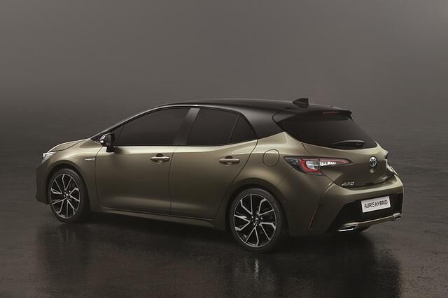 Optisch vollzieht die Neuauflage des Auris einen eindrucksvollen Wandel. Dem um vier Zentimeter auf 4,37 Meter gewachsenen Kompaktmodell verhilft unter anderem ein tieferer Schwerpunkt zu einem...