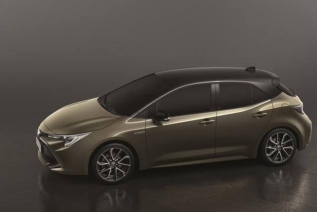 Der optisch deutlich überarbeitete und leicht in die Länge gewachsene Fünftürer setzt auf der neuen TNGA-Plattform (Toyota New Global Architecture) auf, die unter anderem den Einsatz effizienterer...