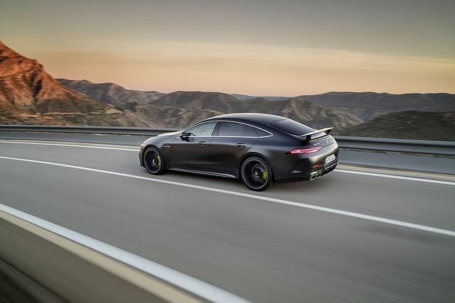 Mercedes AMG GT Coupé - er wird dem normalen CLS das Leben sehr schwer machen