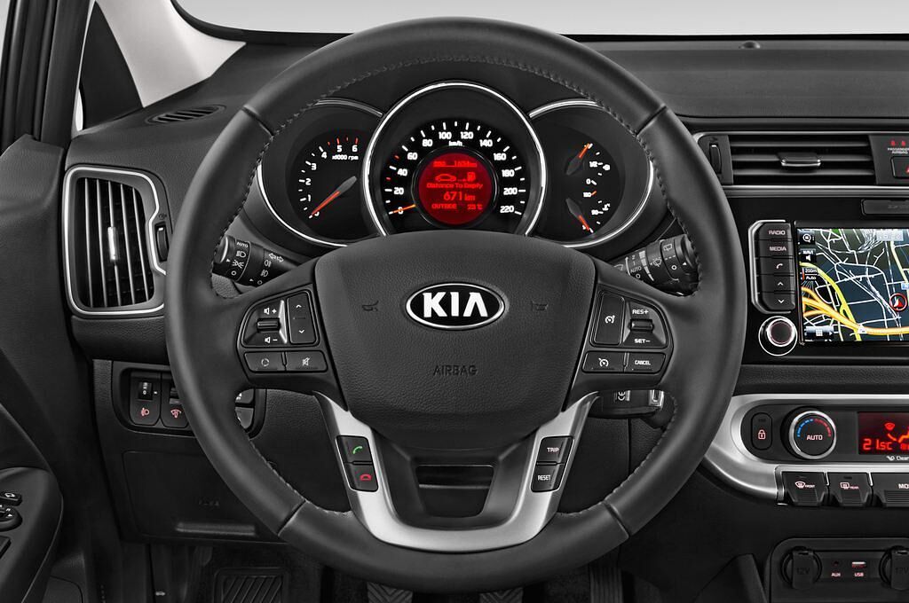 Kia Rio (Baujahr 2015) Dream-Team Edition 5 Türen Lenkrad