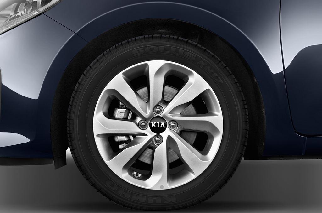 Kia Rio (Baujahr 2015) Dream-Team Edition 5 Türen Reifen und Felge