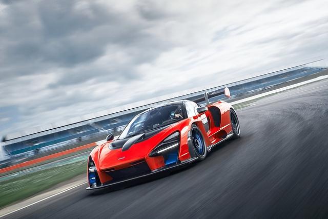 McLaren Senna