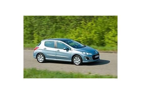 Peugeot 308 e-HDI FAP 110 begnügt sich mit 3,8 Liter Diesel