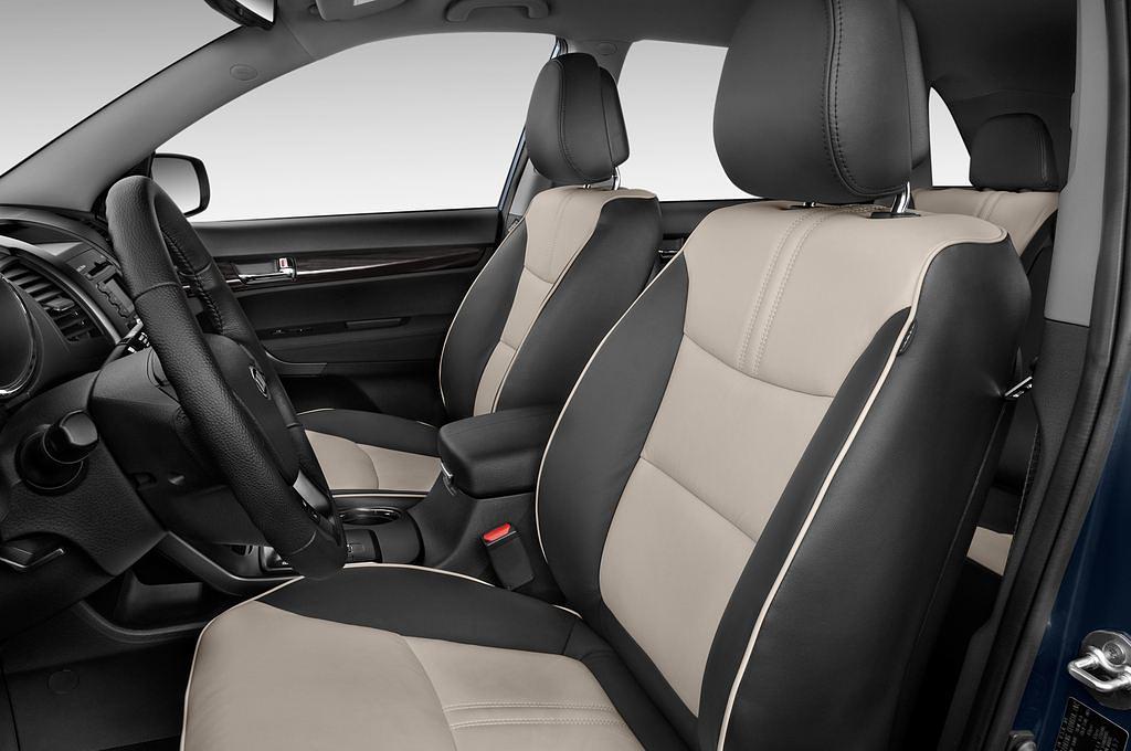 Kia Sorento (Baujahr 2011) Spirit 5 Türen Vordersitze